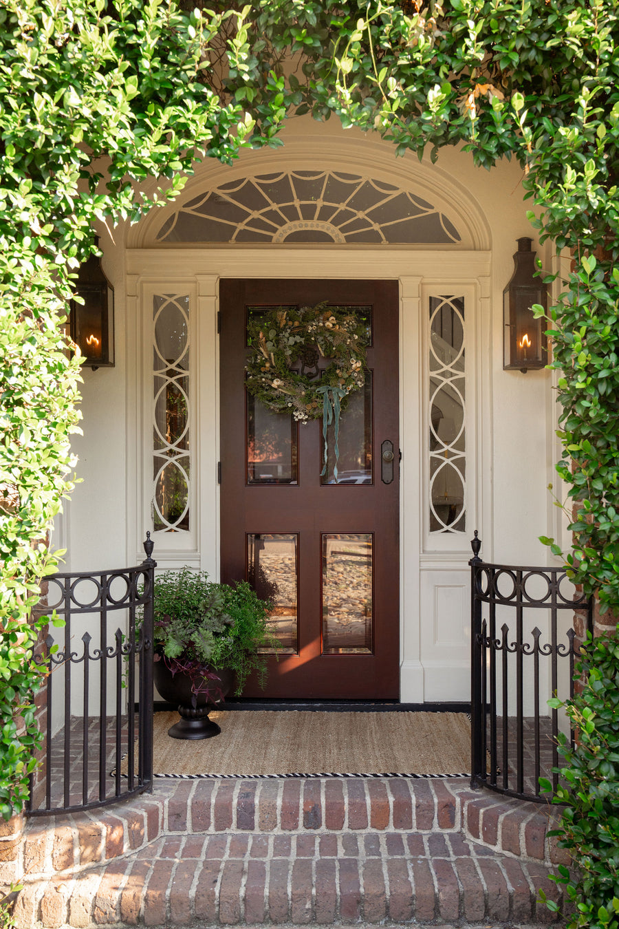 Braided Jute Doormat in Wrought Iron